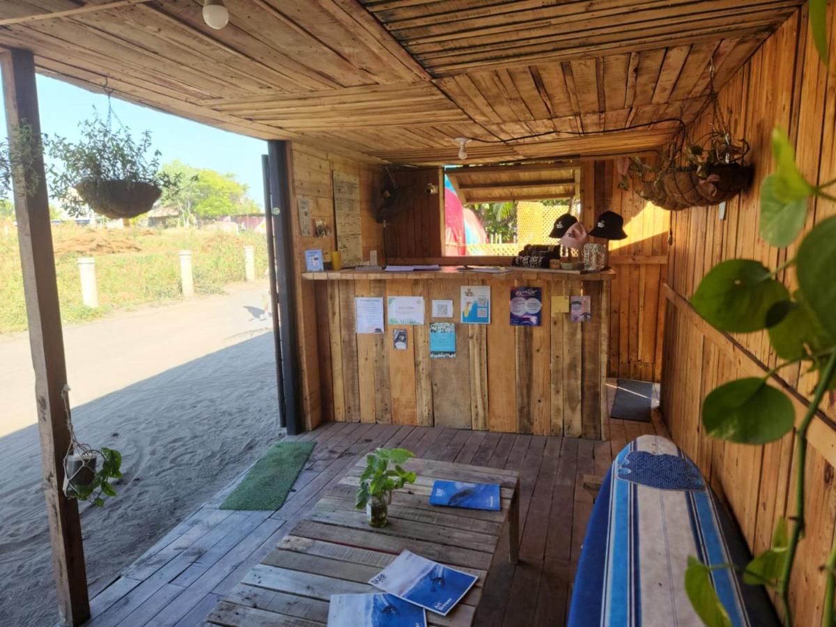 Green Belly Surf Hostel El Paredón Buena Vista Exterior foto